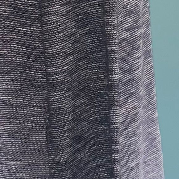 CATO ACTIVE TOP | 3/4 SLEEVE CUT OUT BACK | LIKE NEW | NO FLAWS | XL - Picture 7 of 8